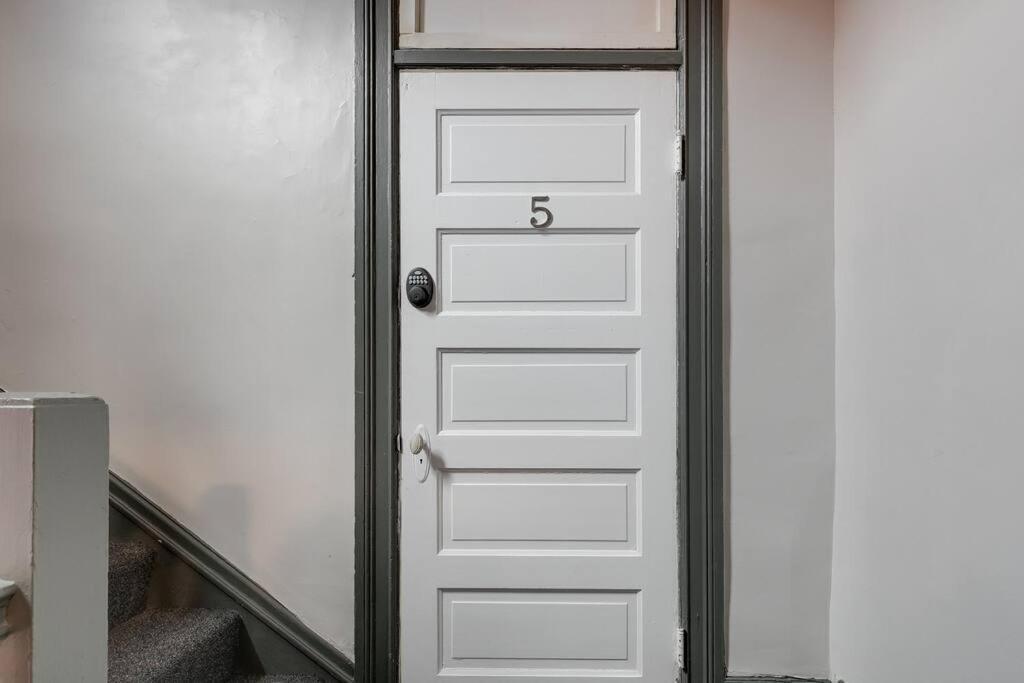 G5 King Bed Central Location Museums Free Parking Richmond Exteriör bild